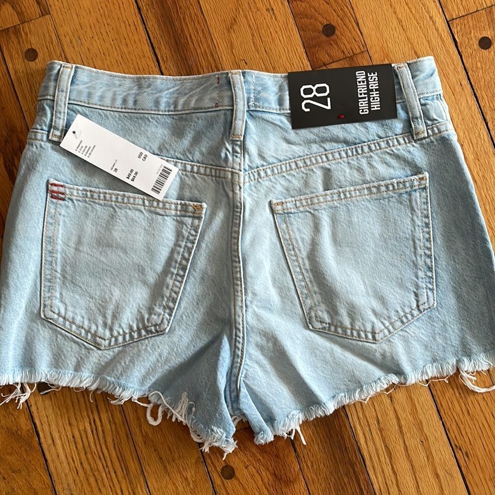 BDG High Waisted Girlfriend Shorts ♥️♥️♥️ - Picture 3 of 7